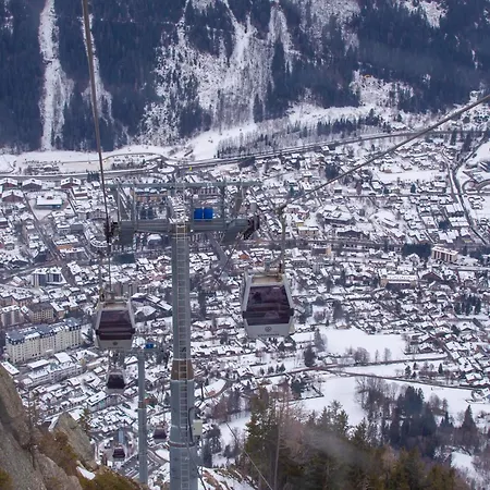 De La Marmotte - Happy Chamonix
